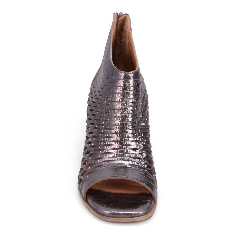 NEW BUENO women's joey heeled sandal in pewter - Picture 3 of 5